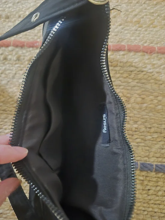 Hello Kitty Purse - Picture 3 of 3